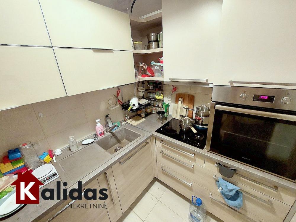 Slika 8 - Stan,NOVI SAD,LIMAN 3,kv: 56, € 177000, ID: 1006981