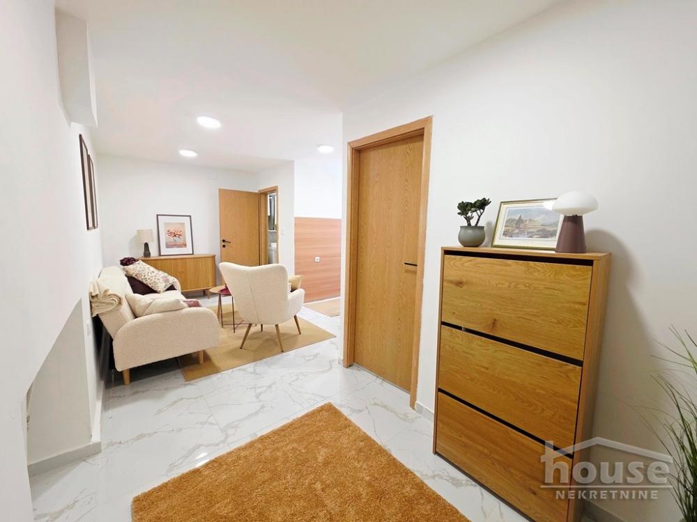 Slika 11 - Stan,NOVI SAD,CENTAR,kv: 27.00, € 110000, ID: 1064444