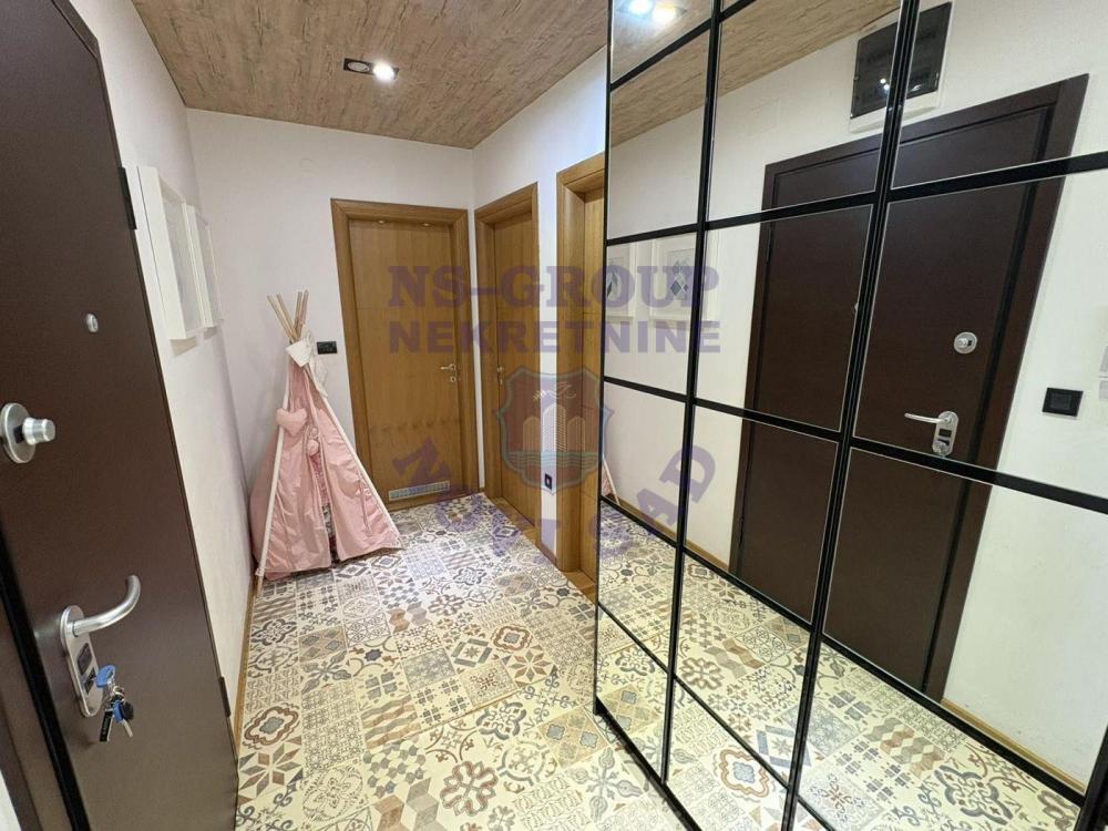 Slika 3 - Komforan trosoban stan - Nova Detelinara