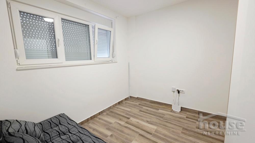 Slika 9 - Stan,NOVI SAD,ADICE,kv: 38.00, € 78000, ID: 1065679