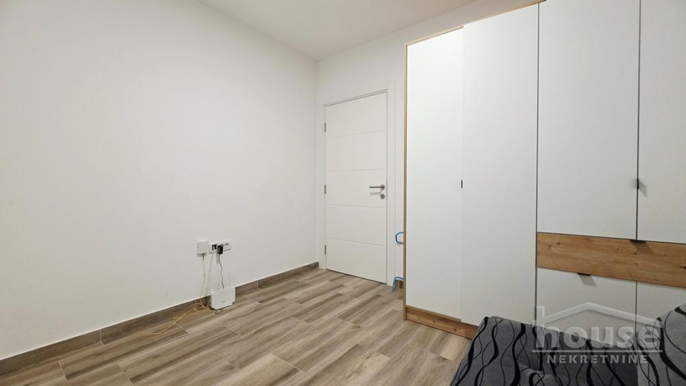 Slika 8 - Stan,NOVI SAD,ADICE,kv: 38.00, € 78000, ID: 1065679