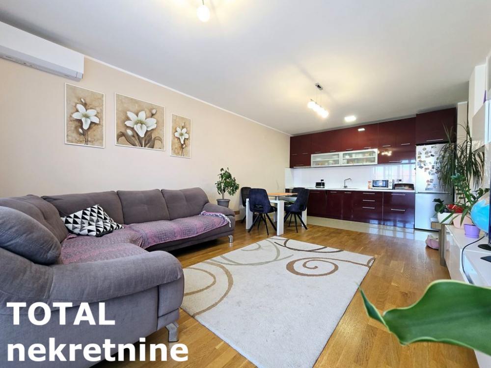 Slika 2 - Stan,NOVI SAD,NOVA DETELINARA,kv: 90.00, € 274500, ID: 1101112