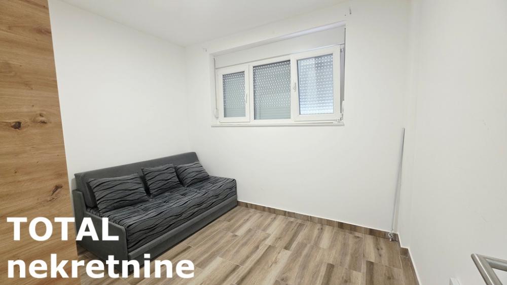 Slika 8 - Stan,NOVI SAD,ADICE,kv: 38.00, € 78000, ID: 1102527