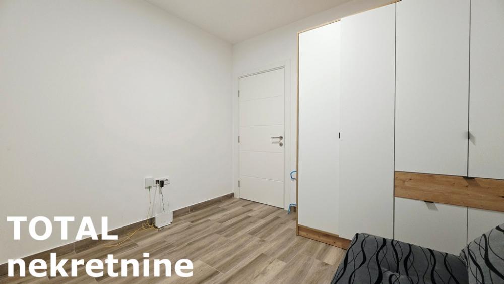 Slika 9 - Stan,NOVI SAD,ADICE,kv: 38.00, € 78000, ID: 1102527