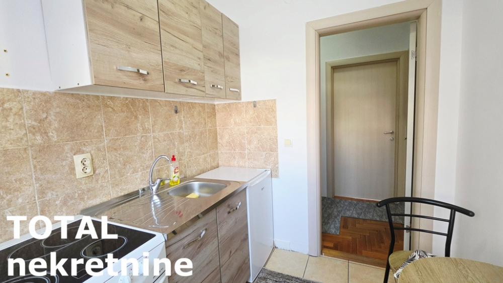 Slika 7 - Stan,NOVI SAD,CARA DUSANA,kv: 25.00, € 86000, ID: 1102530