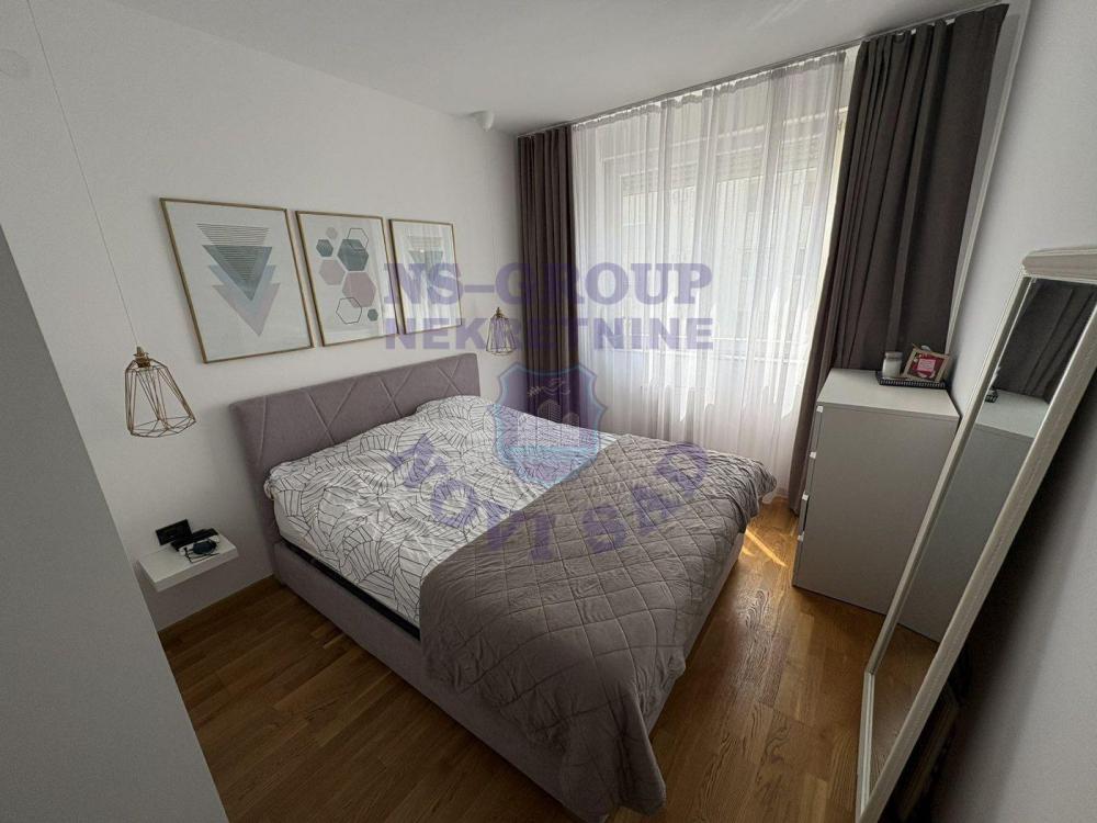 Slika 4 - Trosoban, 65m2, Nova Detelinara Novi Sad, sa terasom, ima lift