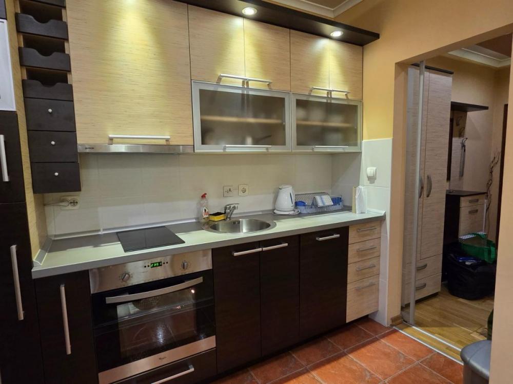 Slika 2 - Dvosoban stan 44m Jevrejska ulica Centar PRODAJE SE