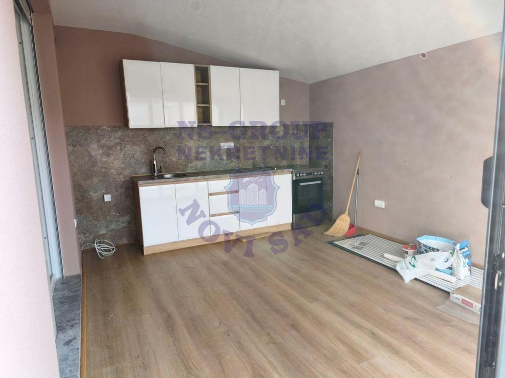 Slika 5 - Odličan jednoiposoban stan sa gratis terasom i dvorištem!