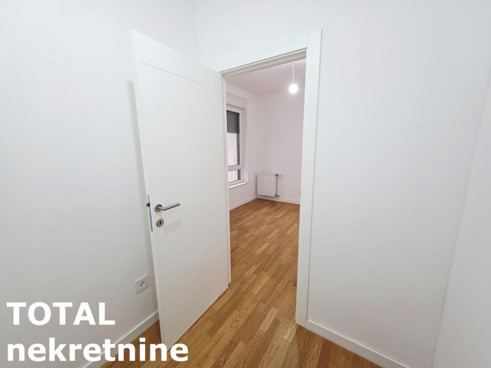 Slika 8 - Stan,NOVI SAD,NOVO NASELJE - ŠARENGRAD,kv: 44.00, € 128000, ID: 1102508