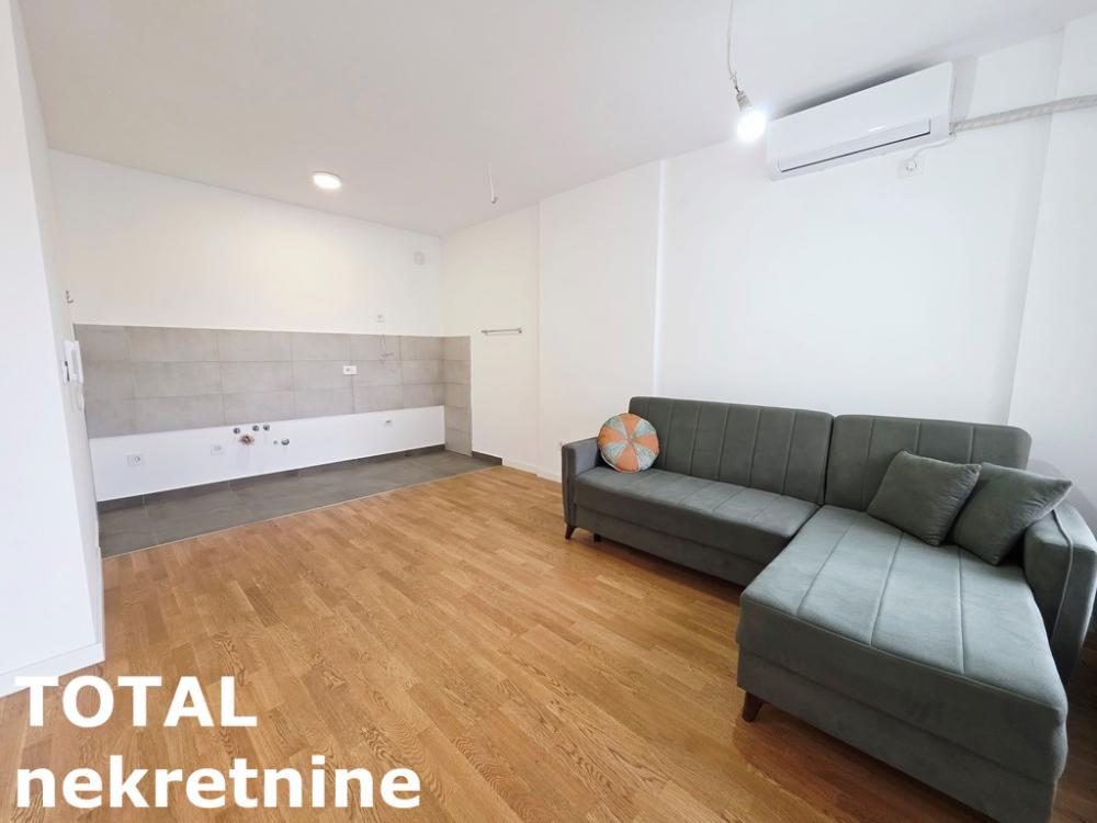 Slika 1 - Stan,NOVI SAD,NOVO NASELJE - ŠARENGRAD,kv: 44.00, € 128000, ID: 1102508