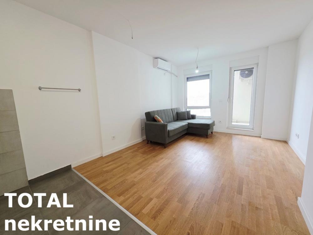 Slika 3 - Stan,NOVI SAD,NOVO NASELJE - ŠARENGRAD,kv: 44.00, € 128000, ID: 1102508