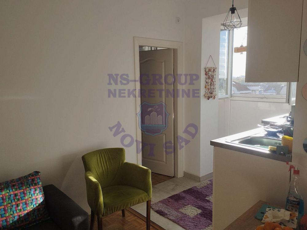 Slika 4 - Odlican troiposoban stan u blizini Bulevara Oslobodjenja!