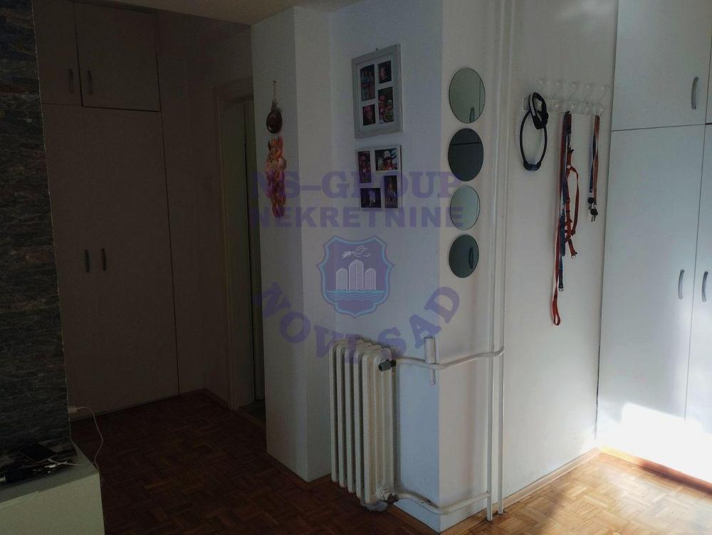 Slika 5 - Odlican troiposoban stan u blizini Bulevara Oslobodjenja!