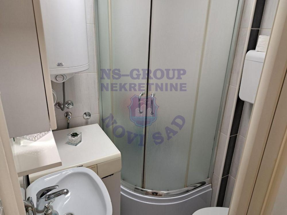 Slika 6 - Dvosoban, 46m2, Detelinara Novi Sad, sa terasom, sa parkingom