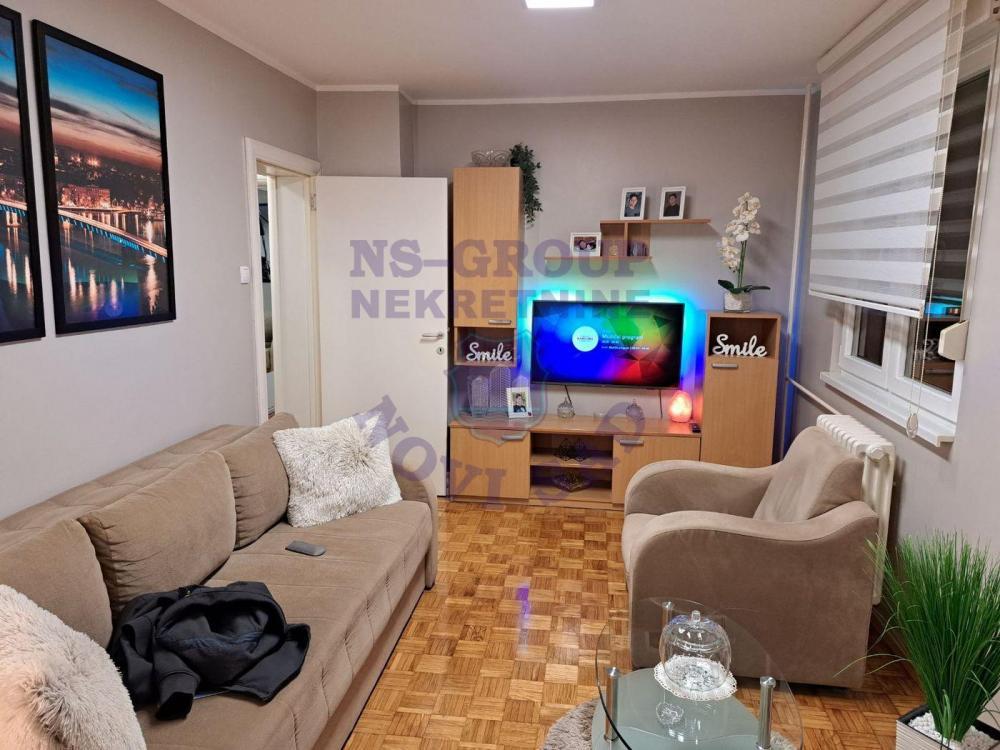 Glavna slika -Dvosoban, 46m2, Detelinara Novi Sad, sa terasom, sa parkingom
