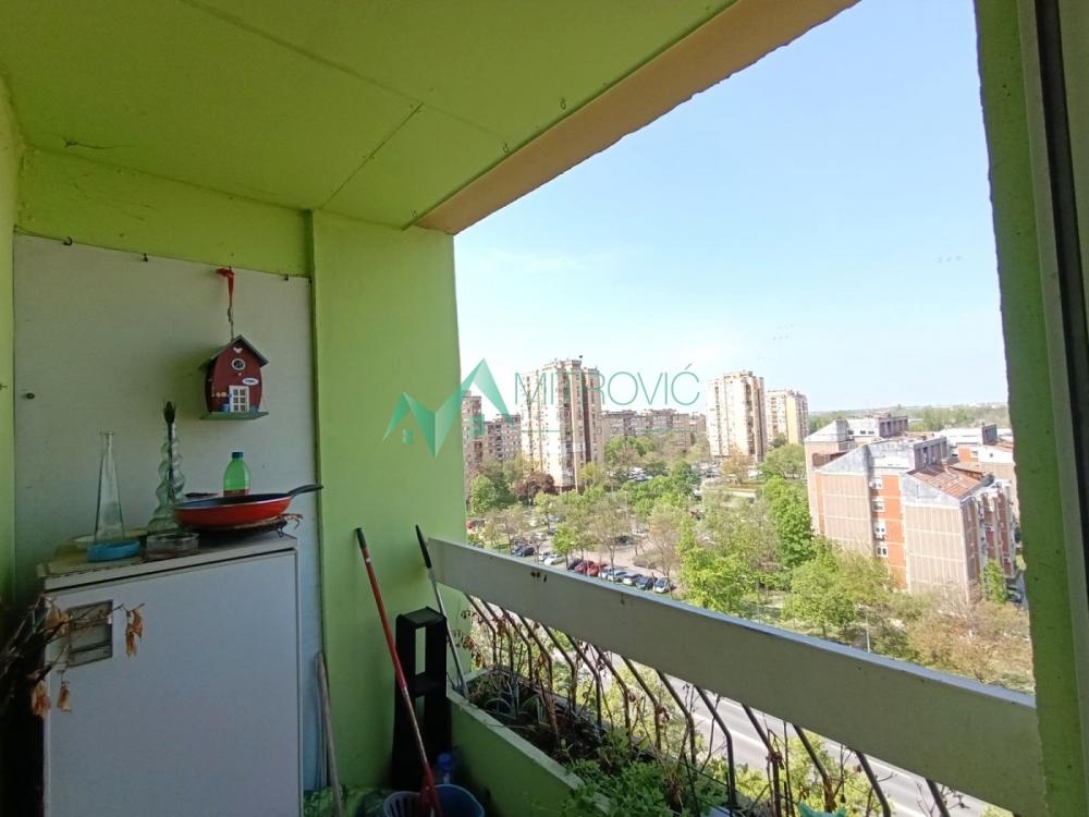 Slika 4 - Novo Naselje odličan porodičan trosoban stan sa prelepim pogledom 