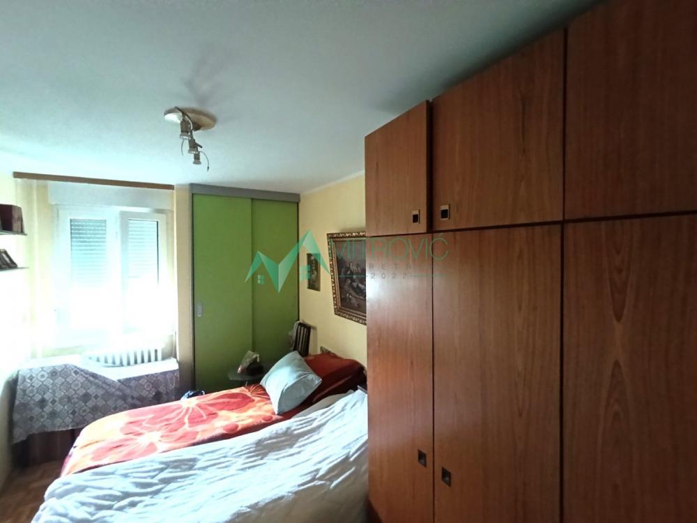 Slika 7 - Novo Naselje odličan porodičan trosoban stan sa prelepim pogledom 