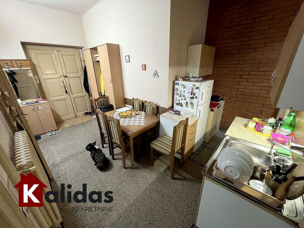 Slika 9 - Stan,NOVI SAD,CENTAR,kv: 58, € 175100, ID: 1005399