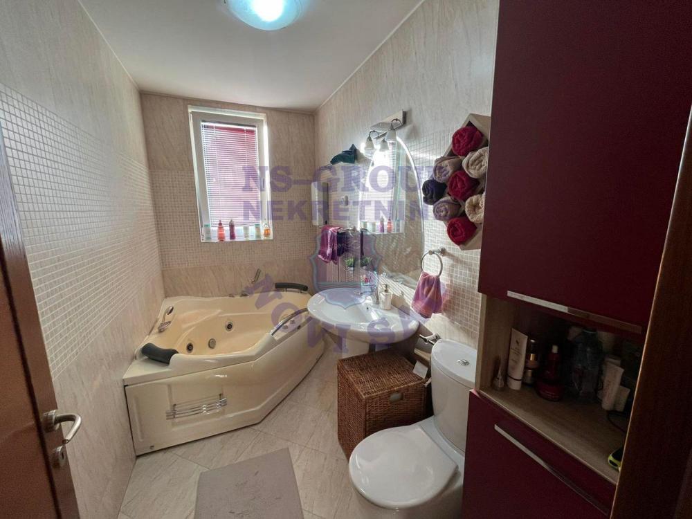 Slika 11 - 558490-Četvorosoban-115m2-Grbavica