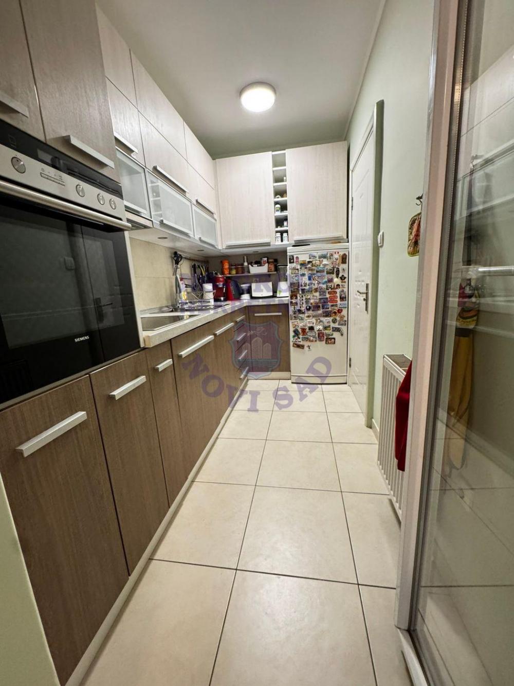 Slika 1 - Fantastican cetvorosoban stan na Novom Naselju!