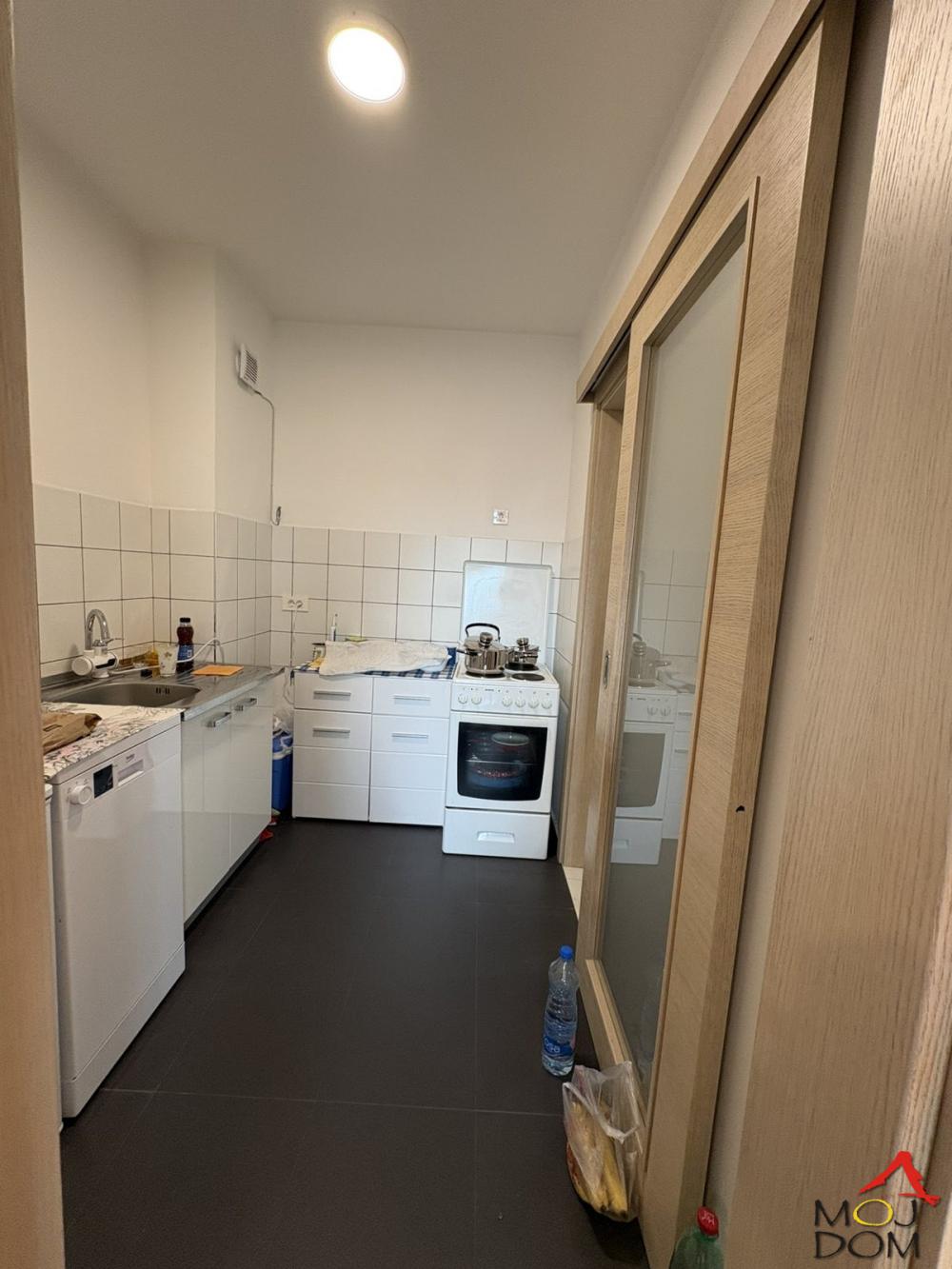 Slika 5 - Stan,NOVI SAD,JUGOVIĆEVO,kv: 66, € 164800, ID: 1032124