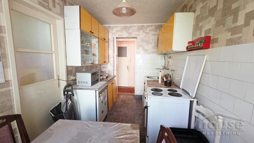 Slika 6 - Stan,NOVI SAD,DETELINARA,kv: 52.00, € 115000, ID: 1065689