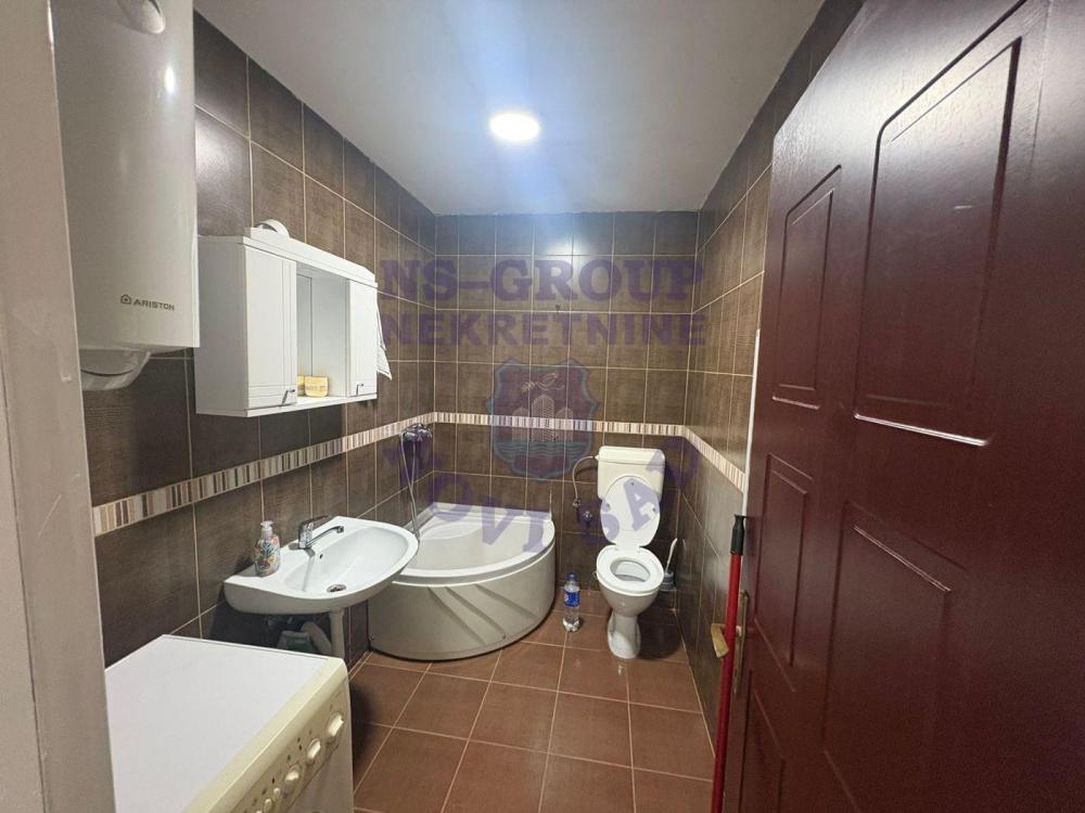 Slika 8 - Jednoiposoban, 34m2, Telep Novi Sad