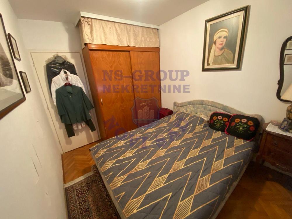 Slika 2 - Dvosoban stan na Bulevaru Oslobodjenja