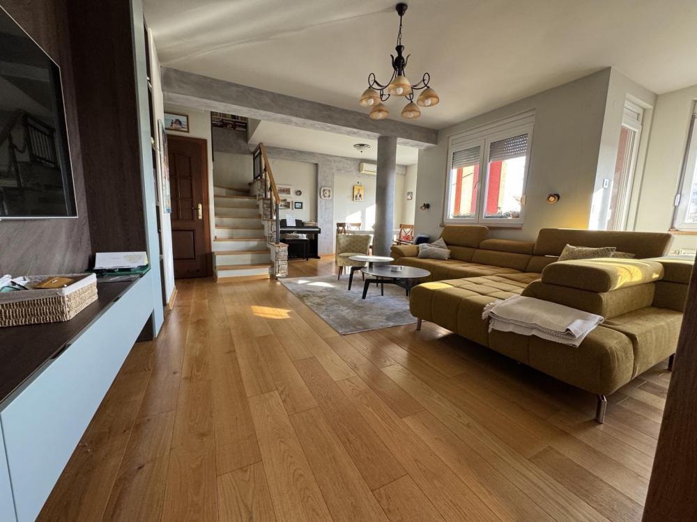 Glavna slika -Stan,NOVI SAD,ŠIRI CENTAR,kv: 100.00, € 309000, ID: 1059059