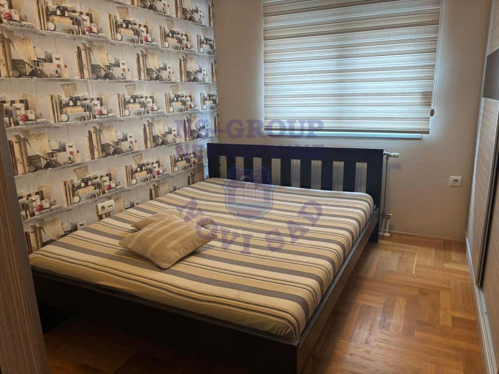 Slika 10 - Četvorosoban, 95m2, Grbavica Novi Sad, sa terasom, ima lift