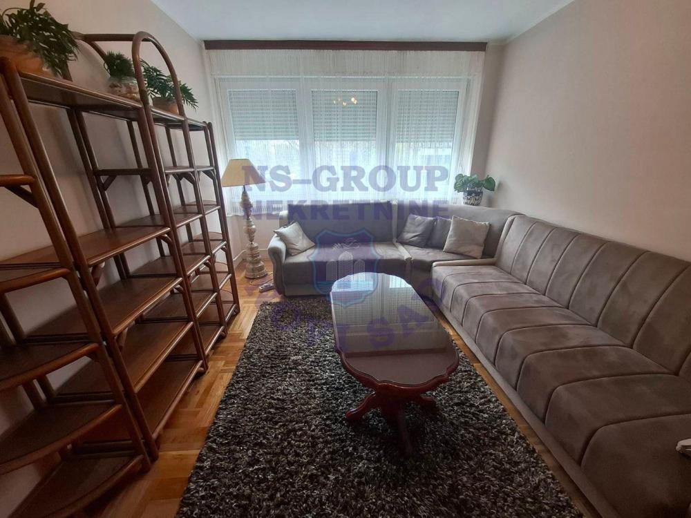 Slika 1 - Kompletno namešten stan na Bulevaru Oslobođenja