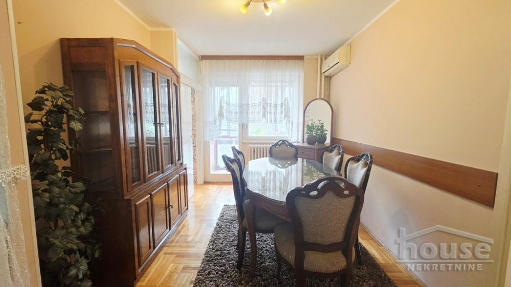 Slika 5 - Stan,NOVI SAD,BULEVAR,kv: 49.00, € 153000, ID: 1065675