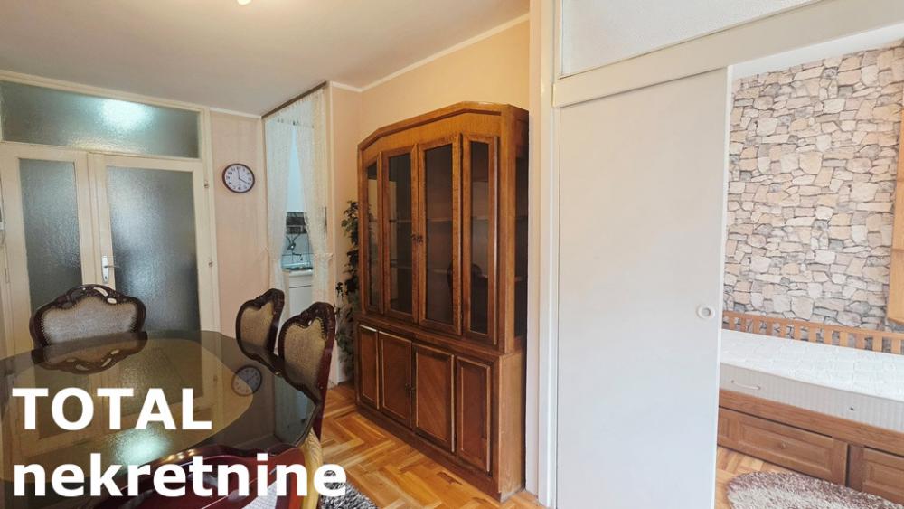 Slika 9 - Stan,NOVI SAD,BULEVAR,kv: 49.00, € 153000, ID: 1102523