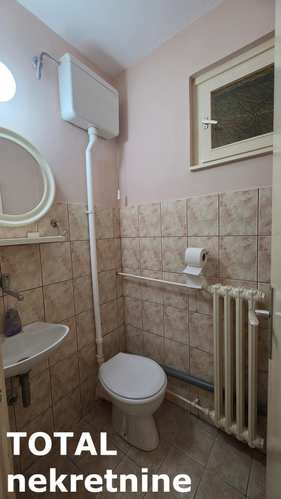 Slika 3 - Stan,NOVI SAD,BULEVAR,kv: 49.00, € 153000, ID: 1102523