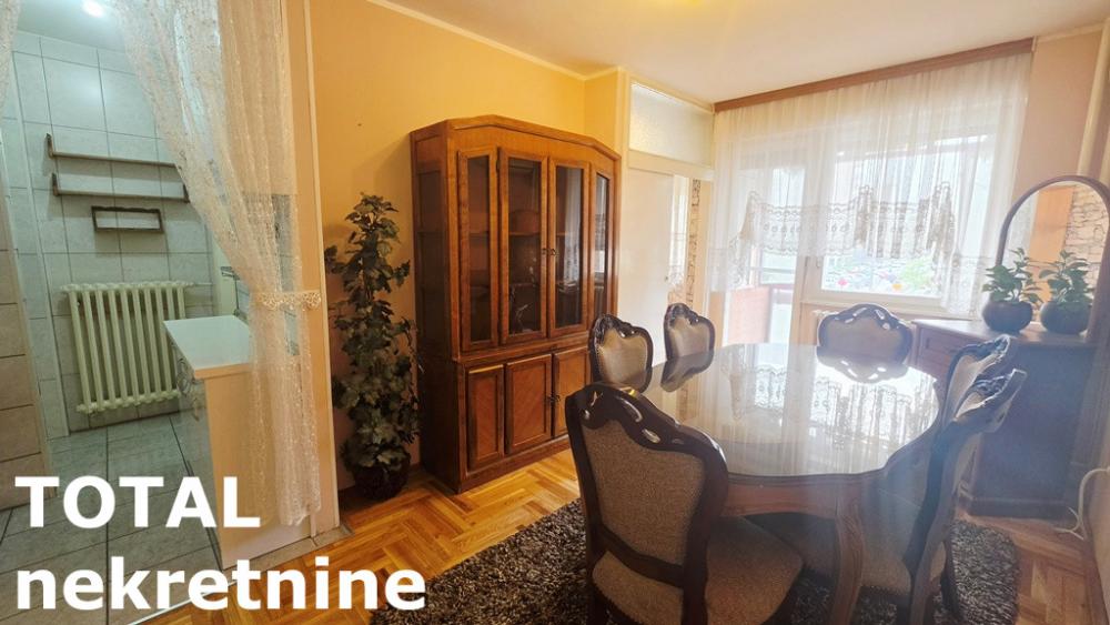 Slika 6 - Stan,NOVI SAD,BULEVAR,kv: 49.00, € 153000, ID: 1102523
