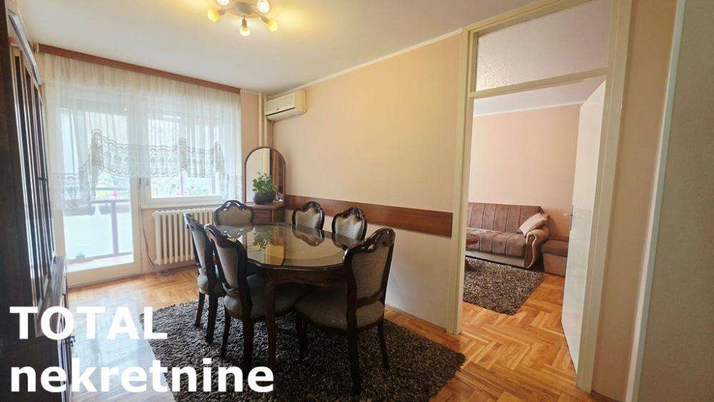 Slika 4 - Stan,NOVI SAD,BULEVAR,kv: 49.00, € 153000, ID: 1102523