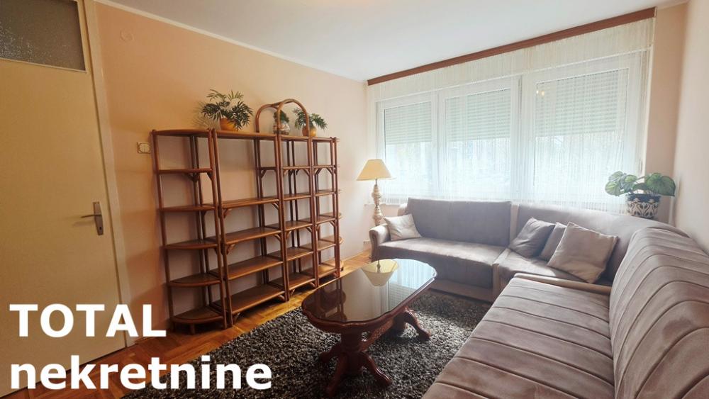 Slika 2 - Stan,NOVI SAD,BULEVAR,kv: 49.00, € 153000, ID: 1102523