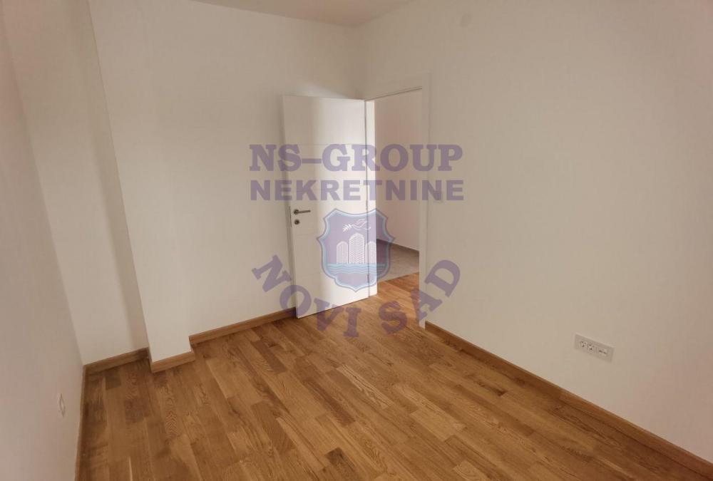 Slika 4 - Dvosoban, 41m2, Telep Novi Sad, sa terasom, ima lift