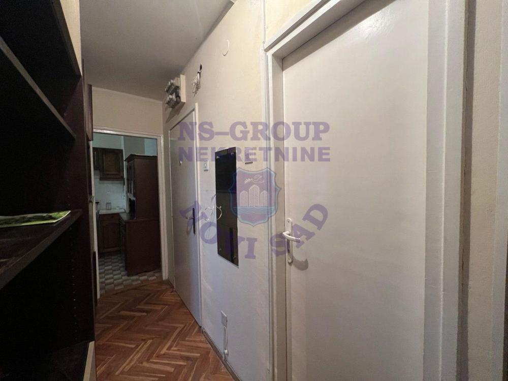 Slika 4 - Odlican dvosoban stan na Grbavici!