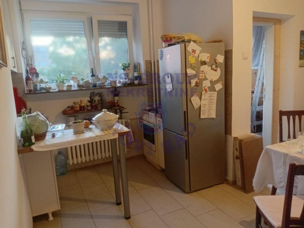 Slika 2 - Odlican dvosoban stan na Keju 