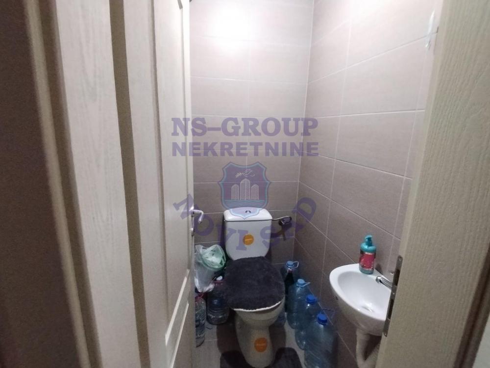 Slika 10 - Odličan četvorosoban stan na Adicama