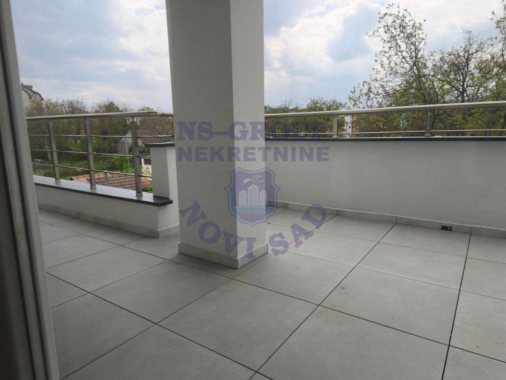 Slika 10 - Petosoban, 170m2, Petrovaradin Novi Sad, sa terasom, ima lift