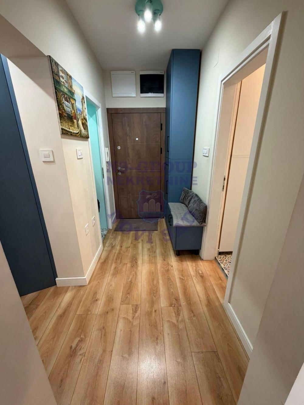 Slika 5 - Trosoban, 72m2, sa terasom