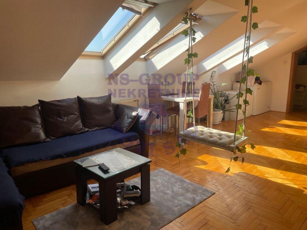 Slika 3 - Jednoiposoban, 46m2, Petrovaradin Novi Sad