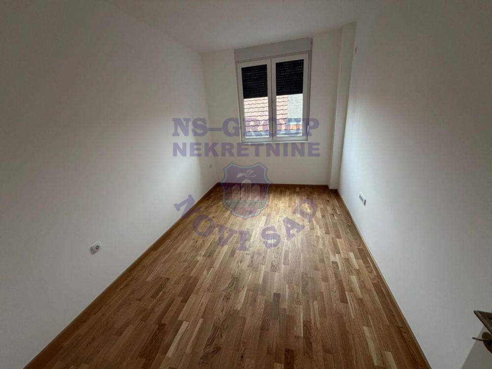 Slika 6 - Trosoban, 71m2, Adice Novi Sad, sa terasom, ima lift