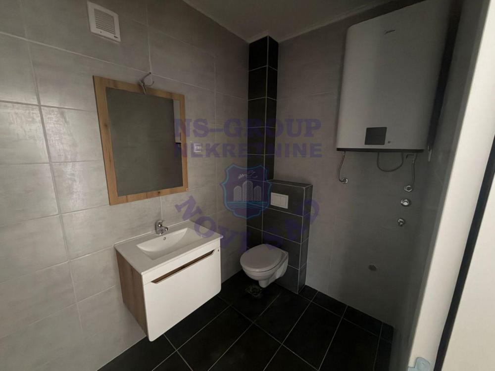 Slika 10 - Trosoban, 71m2, Adice Novi Sad, sa terasom, ima lift