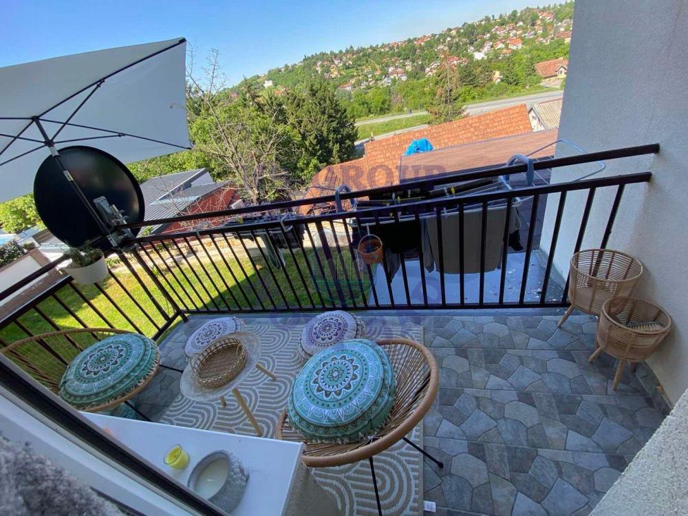 Slika 10 - Funkcionalan trosoban stan u Sremskoj Kamenici