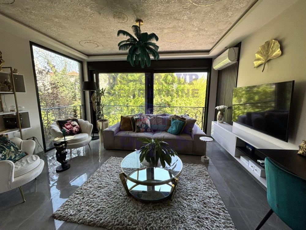 Glavna slika -Trosoban, 70m2, Novosadski kej Novi Sad, ima lift