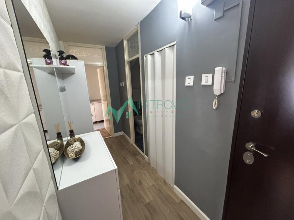 Slika 1 - Na prodaju veći jednosoban stan površine 39 m² na Limanu 2. 