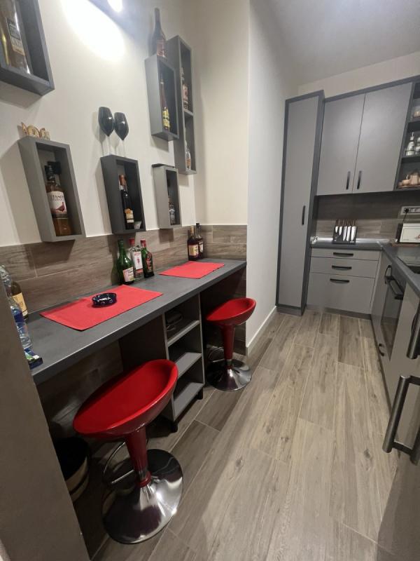 Slika 2 - Stan,NOVI SAD,BULEVAR,kv: 28.00, € 103000, ID: 1059352